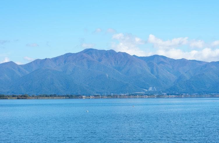 ทะเลสาบอินะวะชิโระ