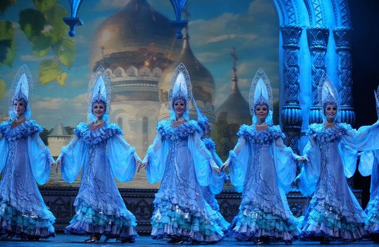 การแสดงเต้นรำ Kostroma