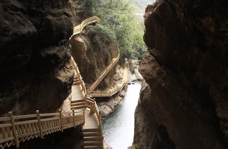 อุทยานสะพานสวรรค์เทียนเซิงเฉียว