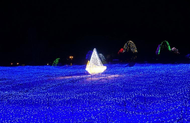 ทัวร์เกาหลี อินชอน โซล 5 วัน 3 คืน สวนสนุกเอเวอร์แลนด์ ร่วมเทศกาลตกปลาน้ำแข็ง ชมเทศกาลประดับไฟ THE GARDEN OF MORNING CLAM บิน XJ