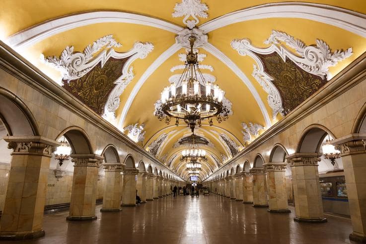 ทัวร์รัสเซีย มอสโคว์ ซาร์กอร์ส 6 วัน 3 คืน จัตุรัสแดง พระราชวังเครมลิน สถานีรถไฟใต้ดินกรุงมอสโคว์ บิน EK