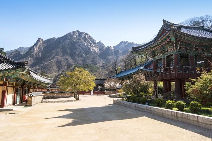 ทัวร์เกาหลี กรุงโซล 5 วัน 3 คืน หมู่บ้านบุกชอนฮันนก นั่งกระเช้าขึ้นอุทยานแห่งชาติโซรัคซาน บิน TG