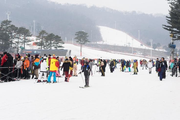 ทัวร์เกาหลี โซล 5 วัน 3 คืน อิสระเล่นสกี สวนสนุกเอเวอร์แลนด์ พระราชวังเคียงบ๊อคคุง บิน XJ