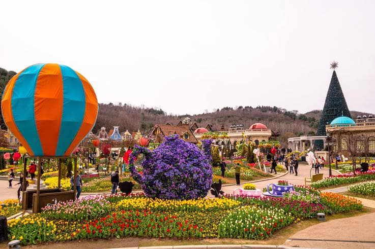 ทัวร์เกาหลี กรุงโซล 5 วัน 3 คืน เทศกาลขอบฟ้าเมืองกิมเจ สวนสนุกเอเวอร์แลนด์ พระราชวังเคียงบกกุง บิน LJ
