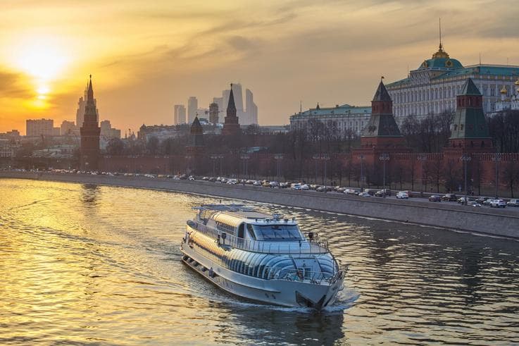 ทัวร์รัสเซีย มอสโคว์ เซนต์ปีเตอร์สเบิร์ก 8 วัน 5 คืน มหาวิหารเซนต์บาซิล ล่องเรือ Raddison Cruise บิน EK