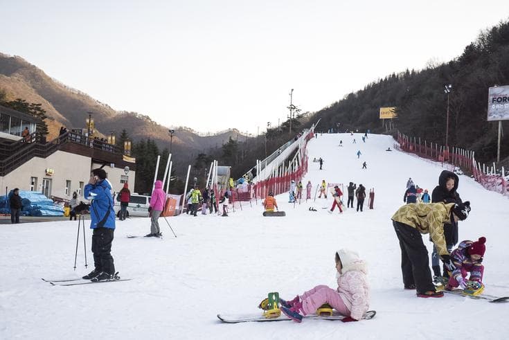 ทัวร์เกาหลี กรุงโซล 5 วัน 3 คืน เทศกาลตกปลาน้ำแข็ง ชิมสตรอเบอร์รี่เกาหลีสดๆจากไร่ เล่นสกี บิน TG 