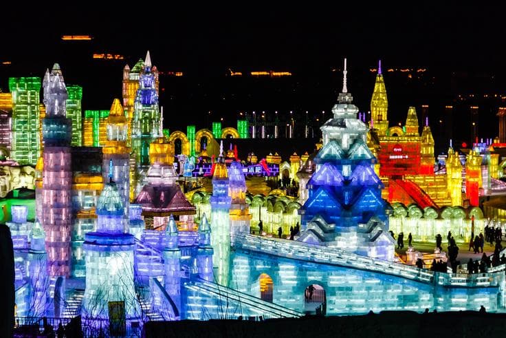 ทัวร์จีน ปักกิ่ง ฮาร์บิ้น 7 วัน 5 คืน เทศกาล HARBIN ICE & SNOW FESTIVAL 2018  สนุกสนาน ณ ลานสกี คฤหาสน์วอลการ์ บิน CA