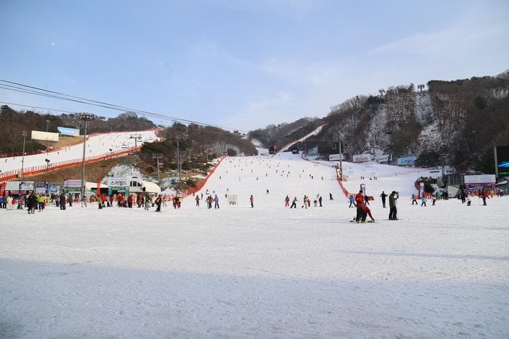 ทัวร์เกาหลี กรุงโซล 4 วัน 3 คืน สนุกสนานกับการเล่นสกี ณ สกีรีสอร์ท   บิน XJ 