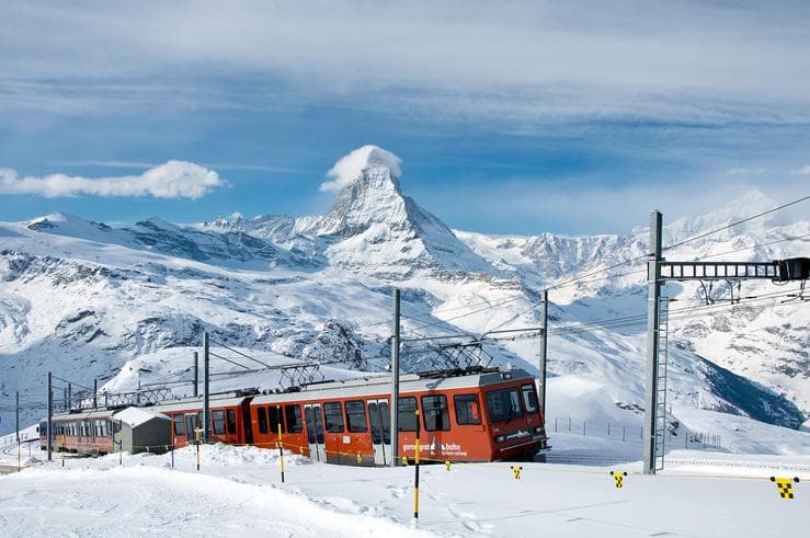 ทัวร์สวิตเซอร์แลนด์  คูร์ ลูเซิร์น ซูริค 8วัน 5คืน รถไฟชมวิวสายกลาเซียและเบอร์นิน่าเอกซ์เพรส ภูเขาหิมะจุงเฟรา บิน TG 