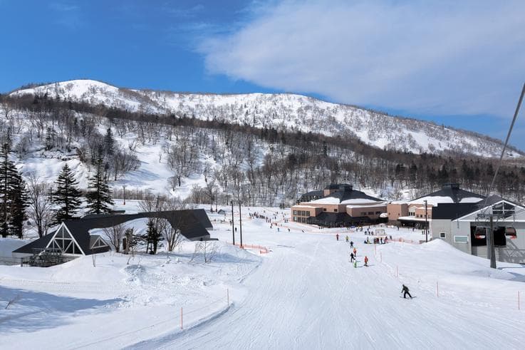 ทัวร์ญี่ปุ่น ฮอกไกโด ซัปโปโร 6 วัน 4 คืน หมู่บ้านนินจาดาเตะจิดาอิมูระ เล่นสกีที่คิโรโระสกีรีสอร์ท(ไม่รวมค่าอุปกรณ์) บิน TG 