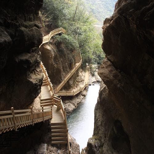 อุทยานสะพานสวรรค์เทียนเซิงเฉียว