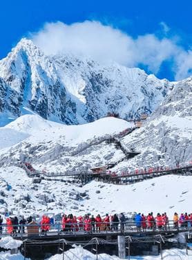 17363 ทัวร์จีน วัน 5 คืน คุนหมิง สวนน้ำตกคุนหมิง ช่องแคบเสือกระโจน นั่งกระเช้าขึ้นภูเขาหิมะมังกรหยก 6 บิน Kunming Airlines
