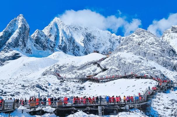 ทัวร์จีน 6วัน 5คืน คุนหมิง สวนน้ำตกคุนหมิง ช่องแคบเสือกระโจน นั่งกระเช้าขึ้นภูเขาหิมะมังกรหยก บินKY