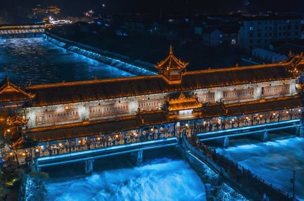 ทัวร์จีน 7 วัน 5 คืน ฉงชิ่ง เมืองอู่หลง อุทยานแห่งชาติหลุมฟ้า สะพานสวรรค์ เมืองตูเจียงเอี้ยน บิน FD